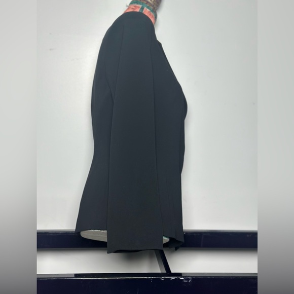 DONNA KARAN NEW YORK BLACK CROPPED TUXEDO SUIT BLAZER JACKETED 10 M/L - Picture 4 of 5